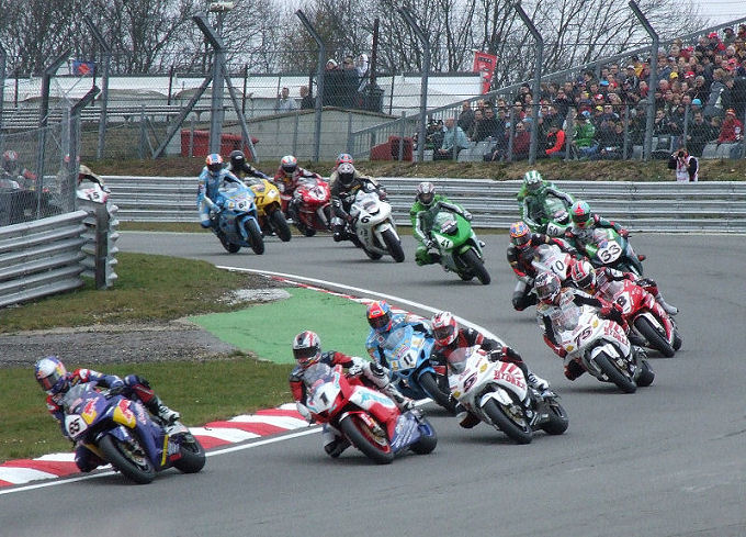 Jonathon Rea (65), Gregorio Lavilla (1), Gary Mason (5), James Haydon (11), Glen Richards (75) and Tommy Hill (8) at Paddock
