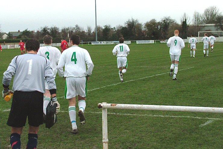 Chichester City Utd take the field
