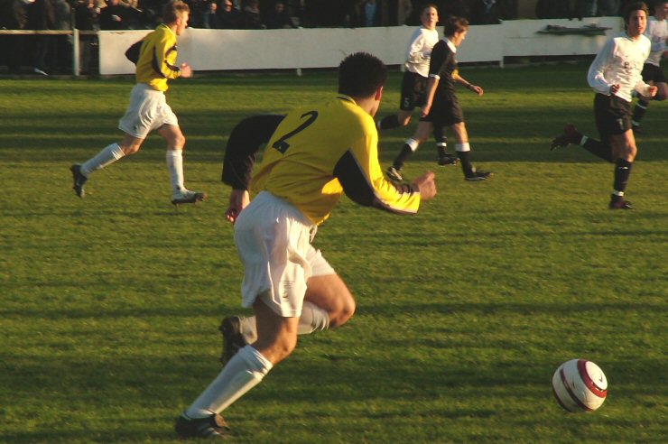 Paul Williams, Littlehampton Town brings the ball out of defence
