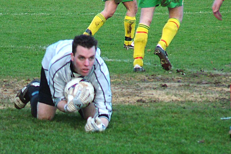 Peter Newstead, Westfield keeper gathers this one safely
