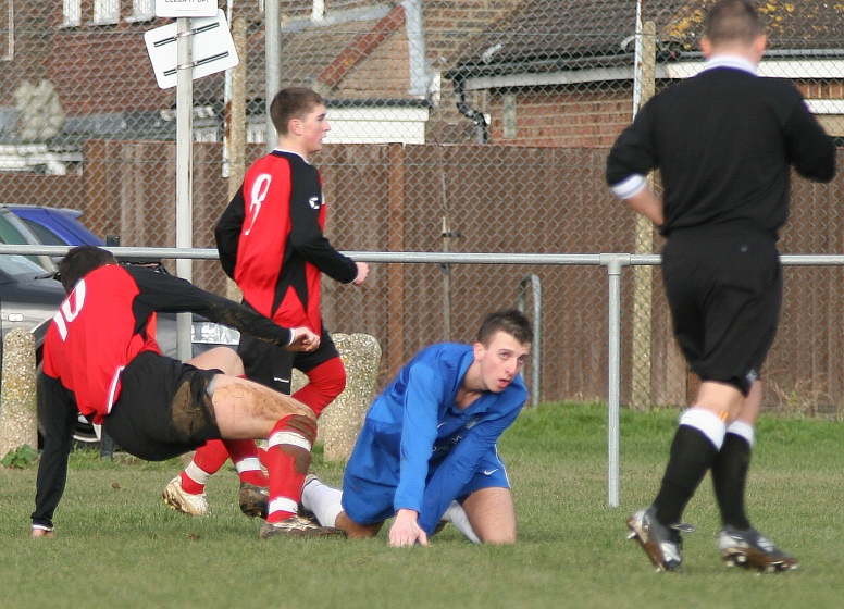 Adam Bibb looks to the ref for help
