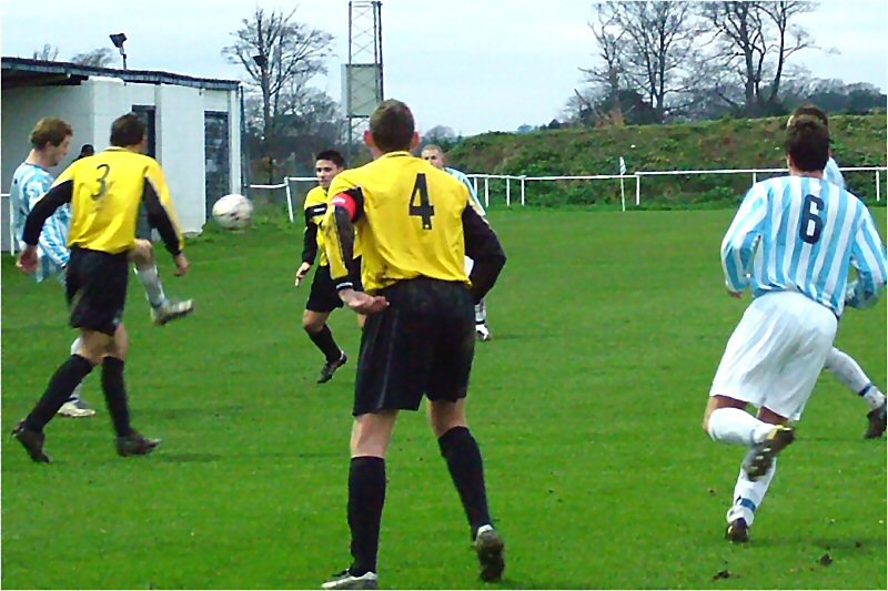 Marc Hinshelwood (3), Gary Young (4), Steve Webb (6)
