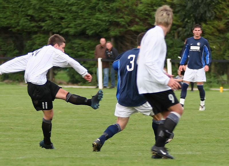 Matt Axell cracks a great shot on target ...
