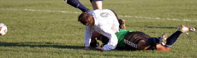 Matt May gets the ball away from Kevin Budge
