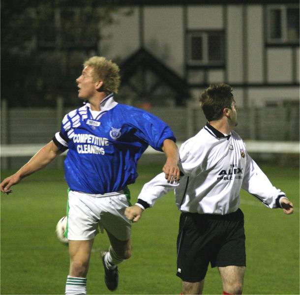 Captains Alex Ward and Rob Wimble ...it's behind you!
