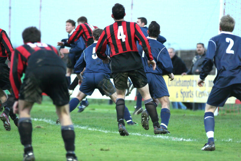 Lloyd Walker and Danny Curd compete on the far side of this group
