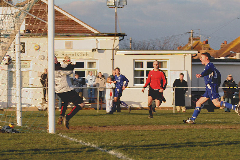 Mike Hatch bangs in Rustington's winner
