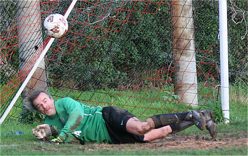 ... but keeper Keith Cheal saves well ...
