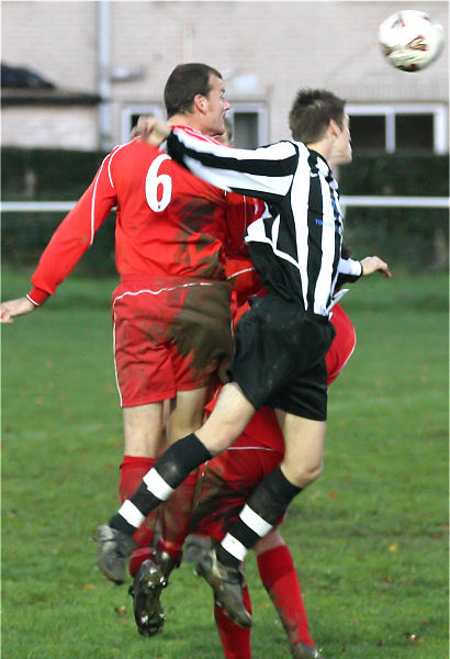 Gareth Dutton (6) and Peter Aylett compete
