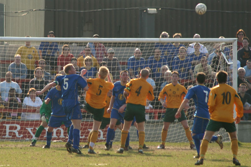 Tom Graves (5), Eddie French (4) and Horsham goal scorer Andy Walker (10) are all involved in this attack
