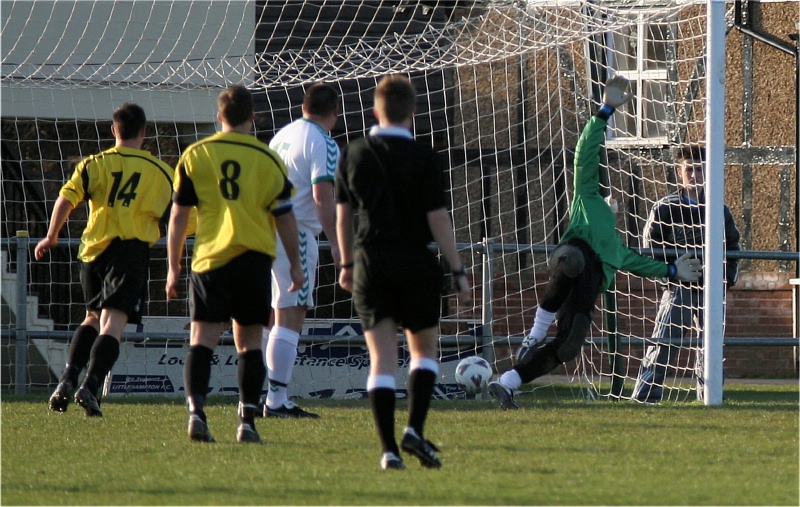 ... and beats Chi keeper Steve May on 88 minutes ...
