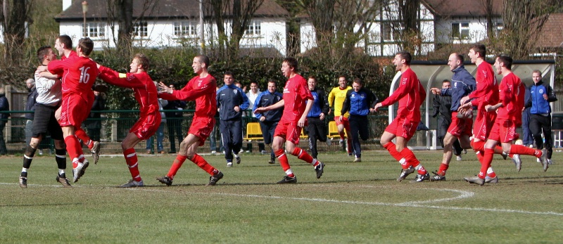 Shoreham win 10-9 on penalties
