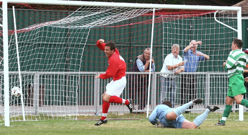 ... opens the scoring for Arundel
