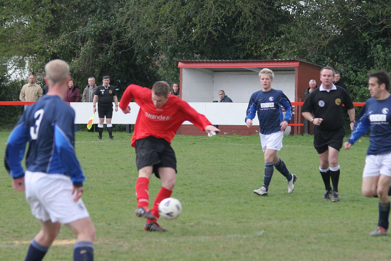 This shot from Danny Curd puts Wick back into the game at 2-1
