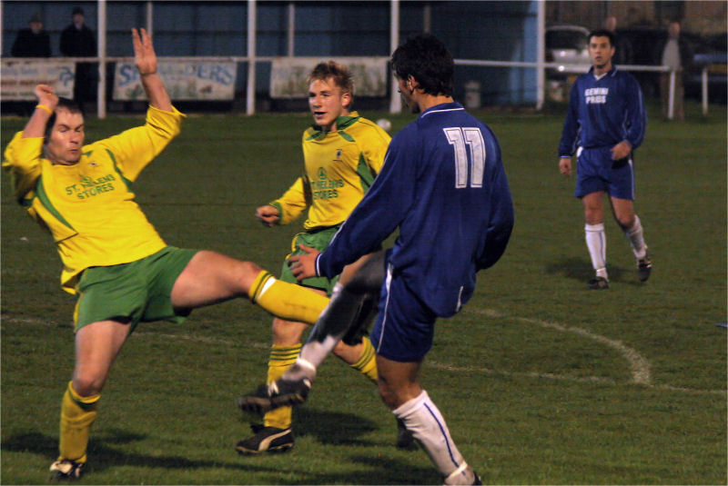 Shaheen Sadough's brilliant goal puts Shoreham ahead ...
