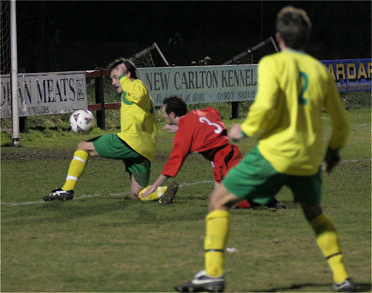 Eddie Thompson (3) gets in a low attempt
