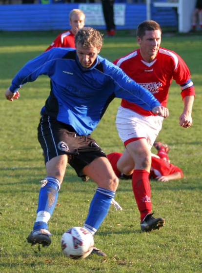 Gary Norgate levels the scores at 3 all after 83 minutes
