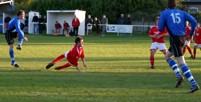 James Wills makes it 4-3 on 87 minutes ...
