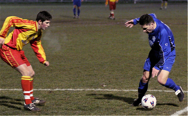 Terry Withers dips the shoulder
