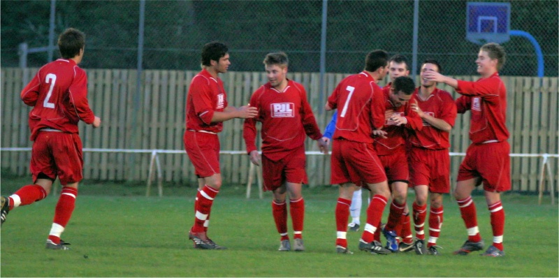 Kieran Perkins scores on 22 minutes
