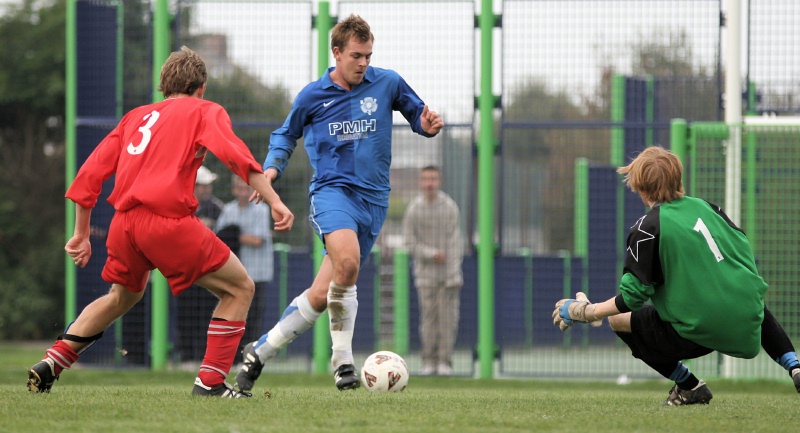 Ryan Walton goes past Dave Groves and beats Shayne Goldsmith for Rustington's 2nd
