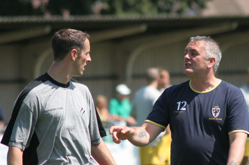 Dave Anderson has a word with Andy Little
