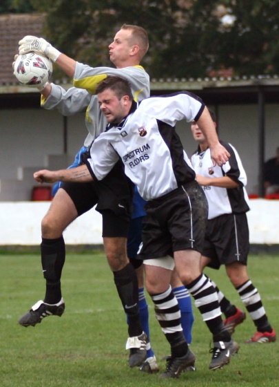 James McGrath snatches the ball away from Rob Wimble

