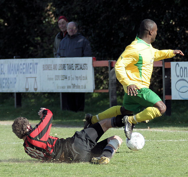 Tom Manton tackles Eddie Koboah
