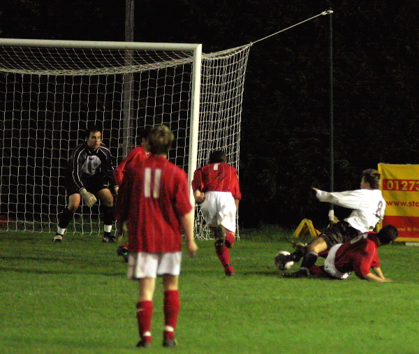 East Preston are awarded a penalty in injury time ...
