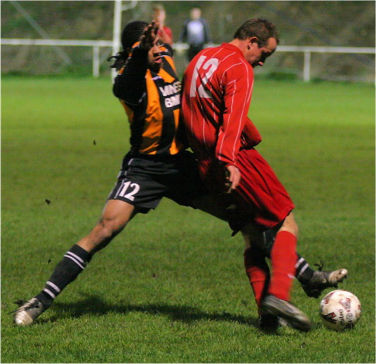 Gary Anderson tackles Martin Footman
