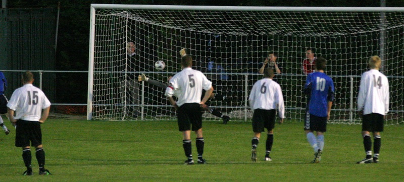 ...and it's 4-1 to Worthing
