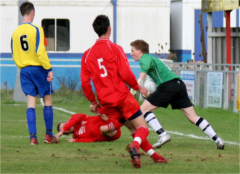 Another Redhill attempt is cut out by the keeper
