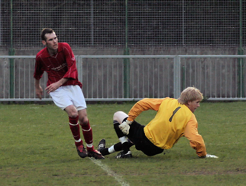 Andy Boxall makes it 3-0 to Arundel
