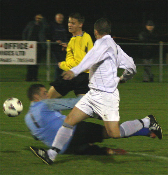 Ben Torode opens the scoring
