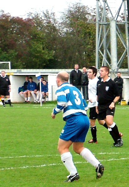 Nigel Bennett makes his 600th appearance for Epsom & Ewell
