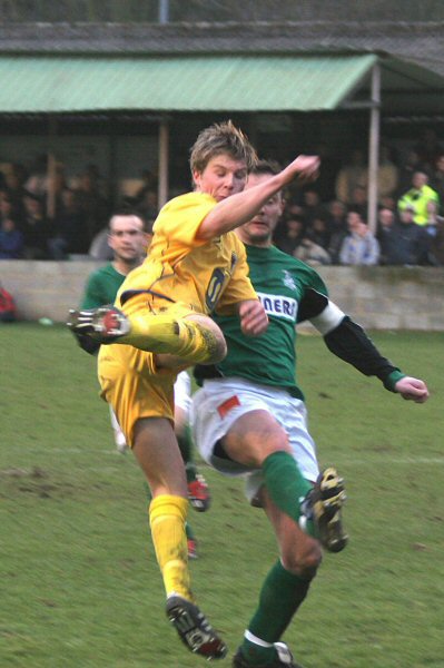 Richard Butler gets in a clever back heel under pressure from Mark Harper
