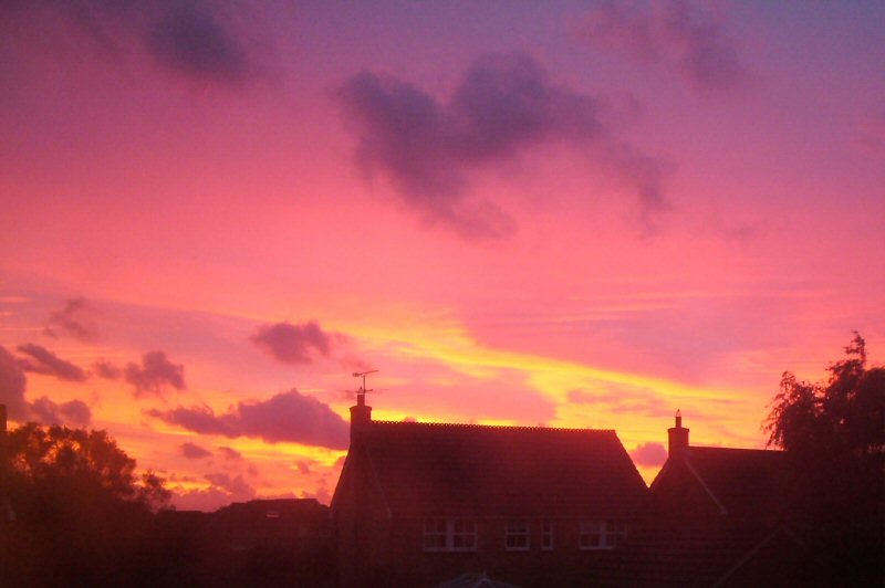 Wick, West Sussex 7.30 am 27th October 2004
