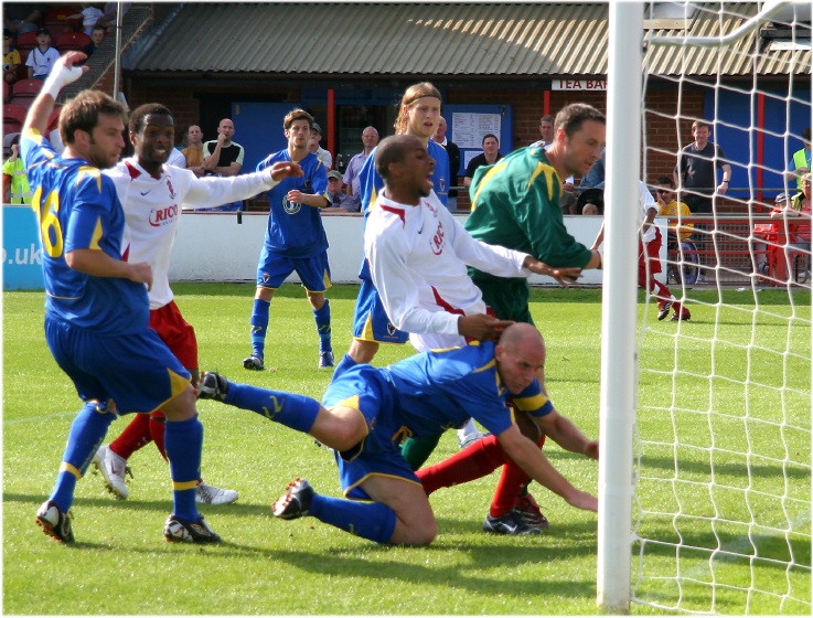 Marc Charles-Smith equalises for Staines Town on 67 minutes
